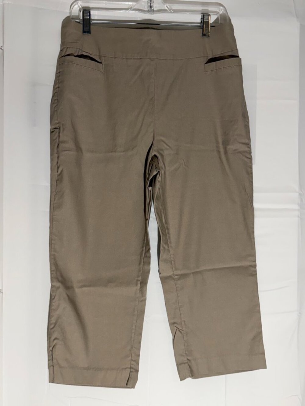 Kim Rogers Khaki Capri, Size 12